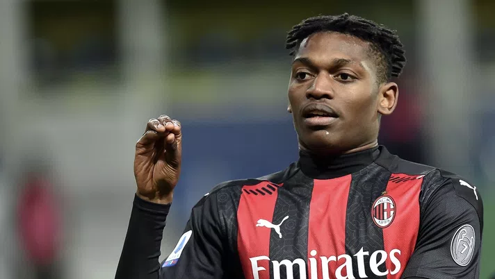 Rafael Leao (attaccante AC Milan) esulta per il suo gol in Parma-Milan 1-3 (Serie A 2020-2021) | News (Getty Images)