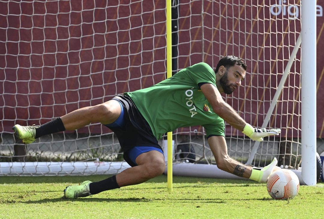 Roma, l’ultimo allenamento prima della partenza per la Spagna – FOTO GALLERY - immagine 4