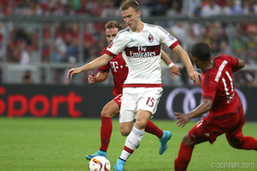 Rodrigo Ely in azione, fonte foto acmilan.com Rodrigo Ely in azione, fonte foto acmilan.com