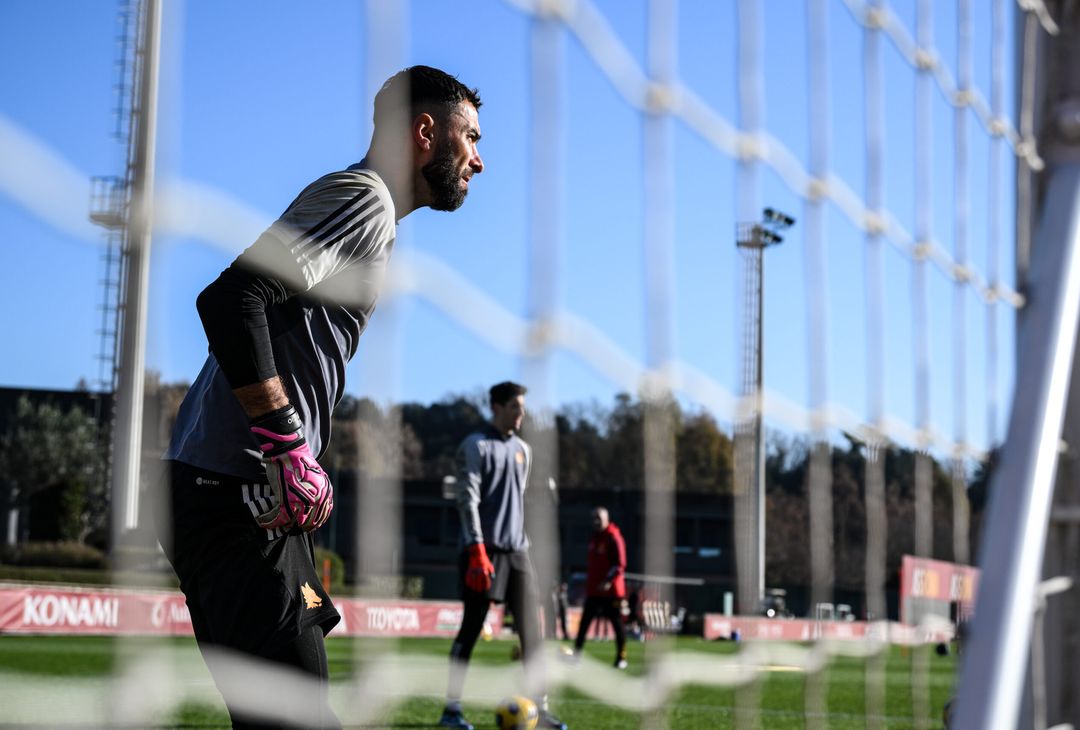 Roma, l’ultimo allenamento prima della partenza per Riyad – FOTOGALLERY - immagine 12