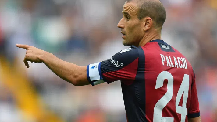 VIDEO / Palacio dà l’addio al calcio, l’omaggio del Boca per l’ex Inter: “Idolo” - immagine 1