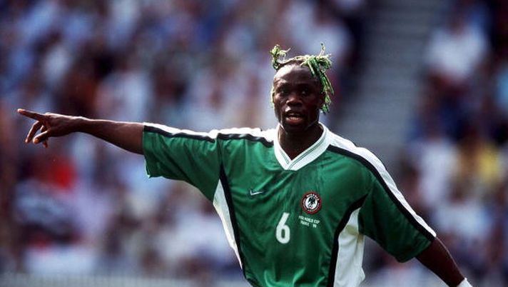 FRANCE - JUNE 19: FUSSBALL: WM FRANCE 98 Paris Prinzenpark, 19.06.98, NIGERIA - BULGARIEN 1:0 (NGA - BGR), Taribo WEST/NGA (Photo by Lutz Bongarts/Bongarts/Getty Images) FRANCE - JUNE 19: FUSSBALL: WM FRANCE 98 Paris Prinzenpark, 19.06.98, NIGERIA - BULGARIEN 1:0 (NGA - BGR), Taribo WEST/NGA (Photo by Lutz Bongarts/Bongarts/Getty Images)