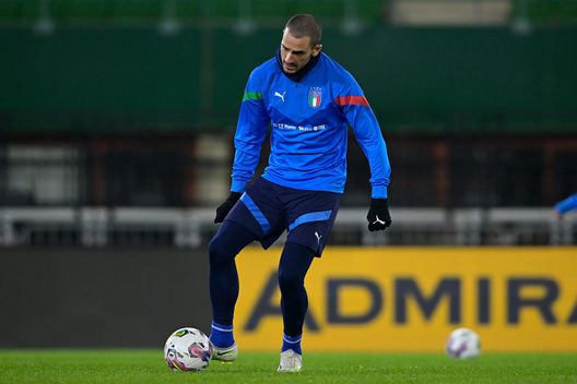 Leonardo Bonucci (Getty Images) Bonucci chiarisce: “La ragazza era stata invitata a scendere dal pullman più volte”- immagine 2