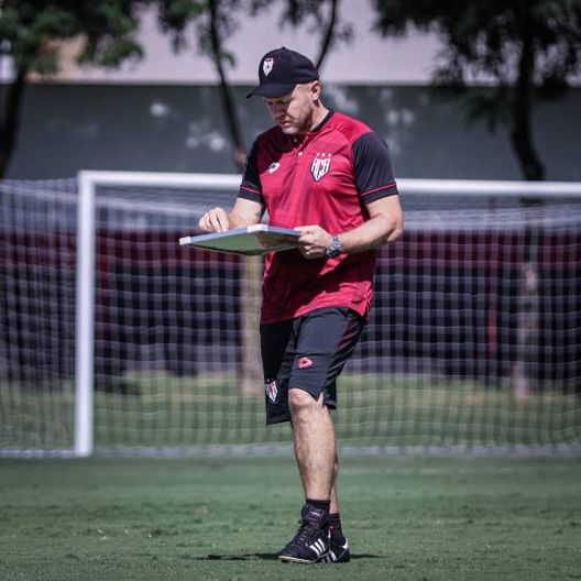 Atl. Goianiense, finale derby ok con il Goiás ma non basta: Mozart, l’ex Reggina esonerato- immagine 2