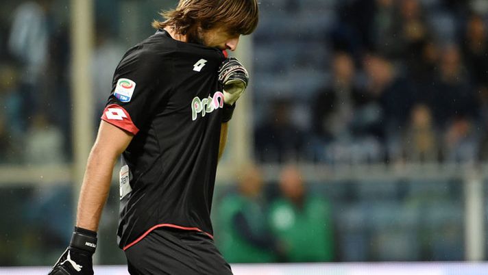 GENOA, ITALY - OCTOBER 22: Mattia Perin Genoa during the Serie A match between UC Sampdoria and Genoa CFC at Stadio Luigi Ferraris on October 22, 2016 in Genoa, Italy. Photo by Getty Images/Getty Images NEWS – Il rigorista Fiorentina, Perin punito, Ljajic, De Paul, Missiroli, Schick, Insigne: le novità - immagine 1