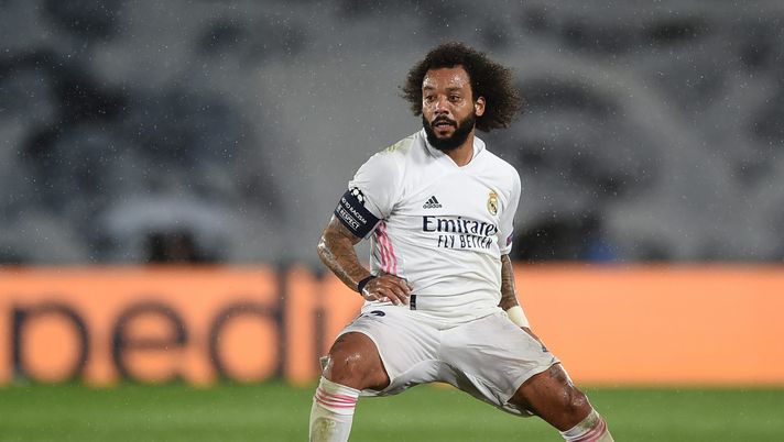 MADRID, SPAIN - APRIL 27: Marcelo of Real Madrid controls the ball during the UEFA Champions League Semi Final First Leg match between Real Madrid and Chelsea FC at Estadio Alfredo Di Stefano on April 27, 2021 in Madrid, Spain. Sporting stadiums around Spain remain under strict restrictions due to the Coronavirus Pandemic as Government social distancing laws prohibit fans inside venues resulting in games being played behind closed doors. (Photo by Denis Doyle/Getty Images)(Photo by Denis Doyle/Getty Images MADRID, SPAIN - APRIL 27: Marcelo of Real Madrid controls the ball during the UEFA Champions League Semi Final First Leg match between Real Madrid and Chelsea FC at Estadio Alfredo Di Stefano on April 27, 2021 in Madrid, Spain. Sporting stadiums around Spain remain under strict restrictions due to the Coronavirus Pandemic as Government social distancing laws prohibit fans inside venues resulting in games being played behind closed doors. (Photo by Denis Doyle/Getty Images)(Photo by Denis Doyle/Getty Images