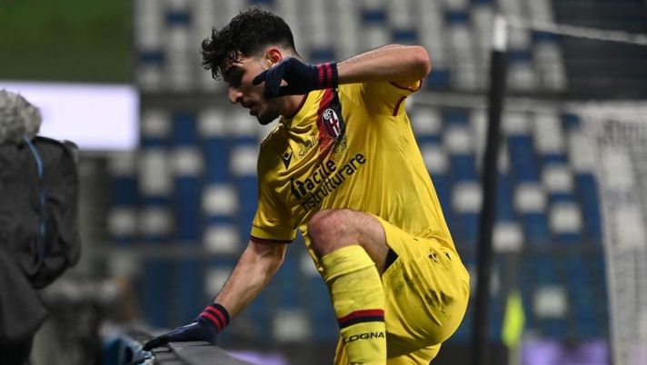 REGGIO NELL'EMILIA, ITALY - DECEMBER 22: Riccardo Orsolini of Bologna FC celebrates after scoring the opening goal during the Serie A match between US Sassuolo and Bologna FC at Mapei Stadium - Citta' del Tricolore on December 22, 2021 in Reggio nell'Emilia, Italy. (Photo by Alessandro Sabattini/Getty Images) Bologna, Orsolini in panchina per 90 minuti senza spiegazioni: il mistero del s.v. - immagine 1