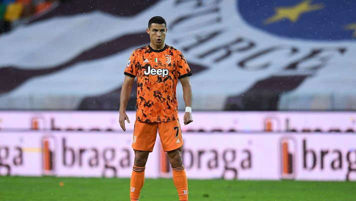 UDINE, ITALY - MAY 02: Cristiano Ronaldo of Juventus in action during the Serie A match between Udinese Calcio and Juventus at Dacia Arena on May 02, 2021 in Udine, Italy. (Photo by Alessandro Sabattini/Getty Images) UDINE, ITALY - MAY 02: Cristiano Ronaldo of Juventus in action during the Serie A match between Udinese Calcio and Juventus at Dacia Arena on May 02, 2021 in Udine, Italy. (Photo by Alessandro Sabattini/Getty Images)