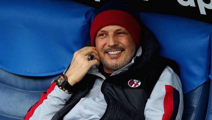 ROME, ITALY - FEBRUARY 29:  Bologna FC head coach Sinisa Mihajlovic looks on during the Serie A match between SS Lazio and Bologna FC at Stadio Olimpico on February 29, 2020 in Rome, Italy.  (Photo by Paolo Bruno/Getty Images) 