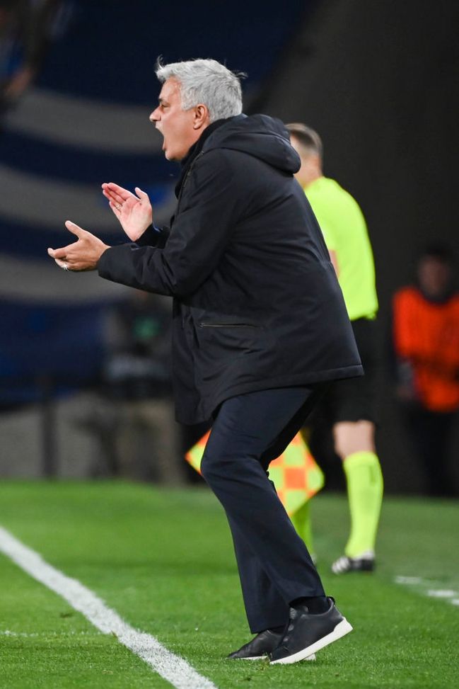 Mou fischia l’inizio del derby: “La Lazio eliminata non retrocede da nessuna parte…”- immagine 2