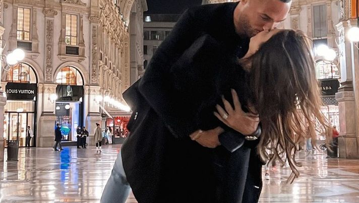 D’Ambrosio ed Enza, sorrisi e complicità nel cuore di Milano: “La spensieratezza condivisa”  D’Ambrosio ed Enza, sorrisi e complicità nel cuore di Milano: “La spensieratezza condivisa” - immagine 1