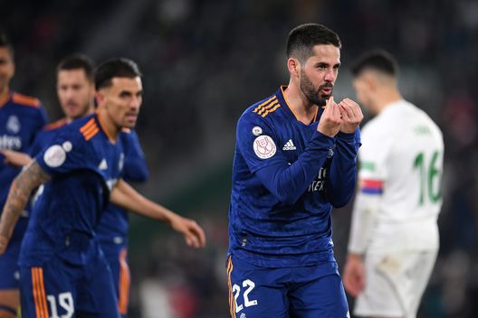 Getty Images Matic si presenta, dalla Spagna: Isco vicino alla Roma. Lotta al Napoli per Solbakken- immagine 3
