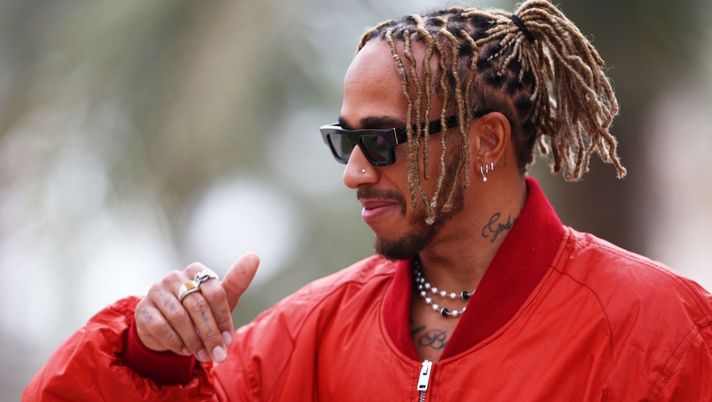 Getty Images Hamilton: “Vietare i gioielli in Formula 1? Ci sono problemi più seri” - immagine 1