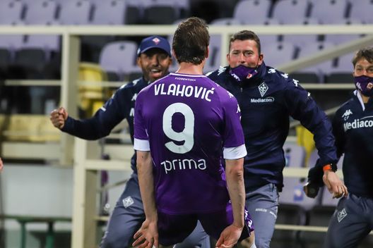 GERMOGLI PH: 8 MAGGIO 2021 FIRENZE STADIO ARTEMIO FRANCHI SERIE A FIORENTINA VS LAZIO NELLA FOTO ESULTANZA GOL VLAHOVIC GERMOGLI PH: 8 MAGGIO 2021 FIRENZE STADIO ARTEMIO FRANCHI SERIE A FIORENTINA VS LAZIO NELLA FOTO ESULTANZA GOL VLAHOVIC