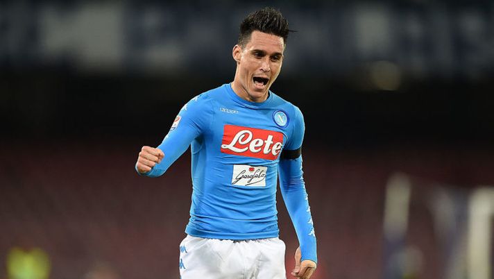 NAPLES, ITALY - SEPTEMBER 17: Jose Callejon of Napoli celebrates after scoring goal 1-0 during the Serie A match between SSC Napoli and Bologna FC at Stadio San Paolo on September 17, 2016 in Naples, Italy. (Photo by Francesco Pecoraro/Getty Images) CONSIGLI – Schierateli! I cinque nomi grossi per vincere la prossima giornata - immagine 1