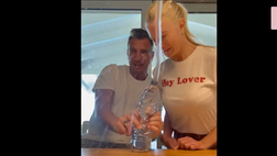 VIDEO Maxi Lopez, magia dell’ex Catania e Milan: l’uovo e la bottiglia, incredibile scherzo a Daniela Christiansson!