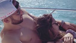 VIDEO / Vacanze a Dubai, romantica gita in barca per Stefan de Vrij e la sua Doina