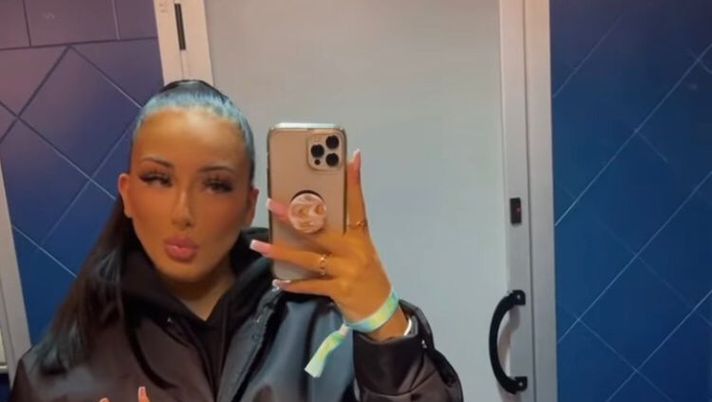 Abraham, gol speciale per la sua Leah: “Il regalo di compleanno più bello” leah monroe abraham