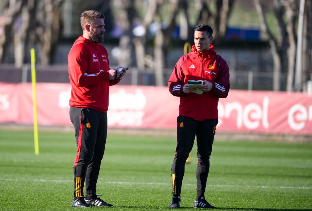 Trigoria, vigilia di Frosinone-Roma: la ‘festa’ dei compagni a Celik – FOTO GALLERY - immagine 40