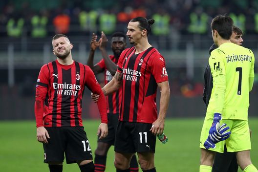 Il Milan durante il derby contro l'Inter. Il Milan durante il derby contro l'Inter.