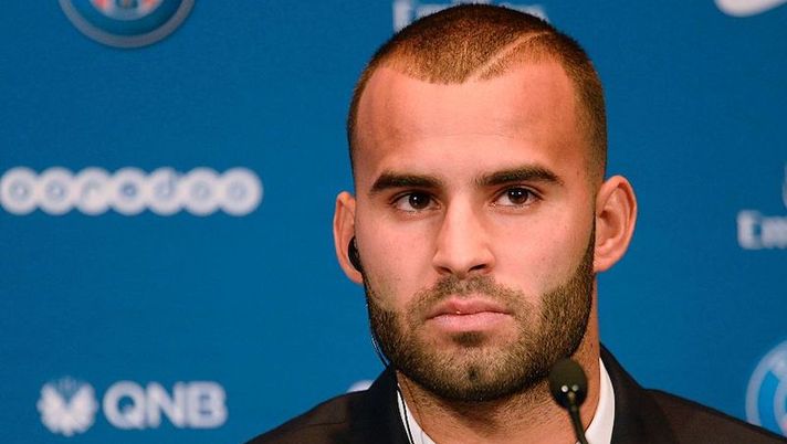 Paris Saint-Germain's (PSG) new recruit Spanish Jese Rodríguez Ruiz looks on during a press conference at the Parc des Princes stadium in Paris on August 8, 2016.
Paris Saint-Germain strengthened their attacking options on August 8 with the signing of Spanish forward Jese Rodriguez from Real Madrid on a five-year deal, the French champions confirmed. / AFP / BERTRAND GUAY (Photo credit should read BERTRAND GUAY/AFP via Getty Images) UFFICIALE – Jesé Rodriguez è un nuovo giocatore della Samp: cosa fare al fantacalcio - immagine 1