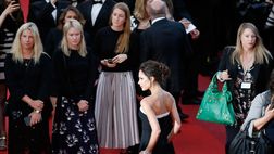 Fan preoccupati, Victoria Beckham rimuove il tatuaggio con le iniziali di David