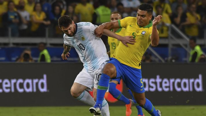 Real Madrid, Casemiro: “Messi tra migliori al mondo, contro il PSG grande partita” Casemiro