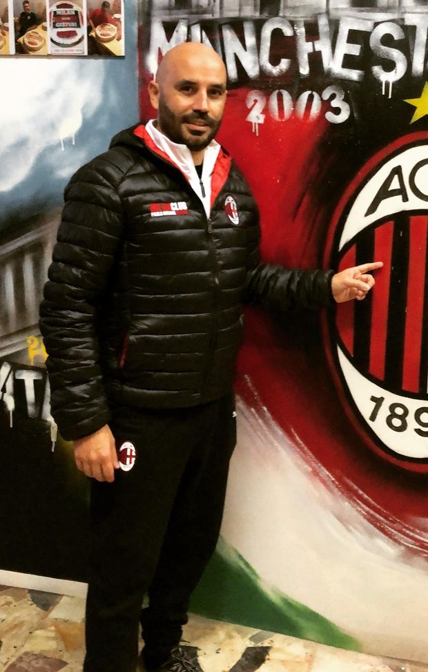  Milan Club Gesturi Paolo Maldini 