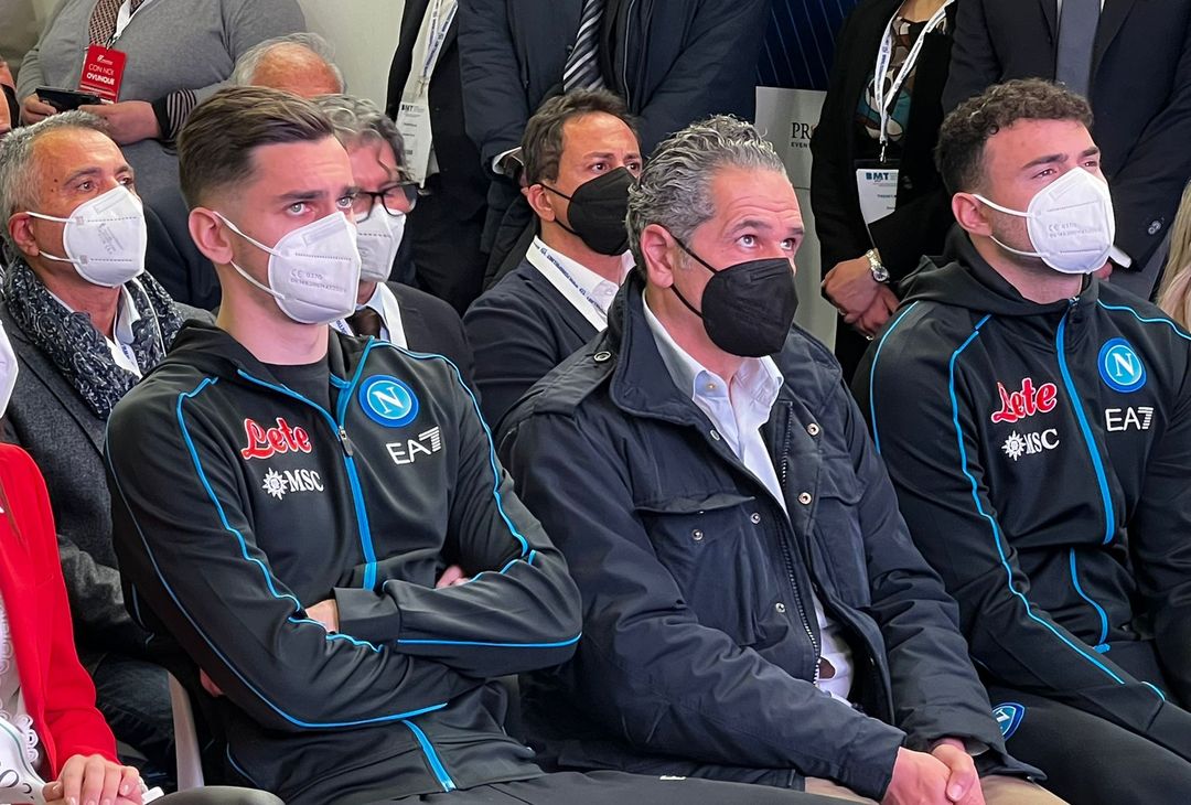 FOTO Dimaro 2022, Meret e Petagna alla Mostra d’Oltremare: gli scatti - immagine 5