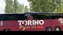 Video- Torino-Palermo: l’arrivo del pullman dei granata allo stadio