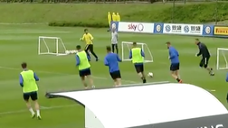 VIDEO / Inter, problemi in zona gol? Handanovic diventa bomber: gol dalla distanza per Samir