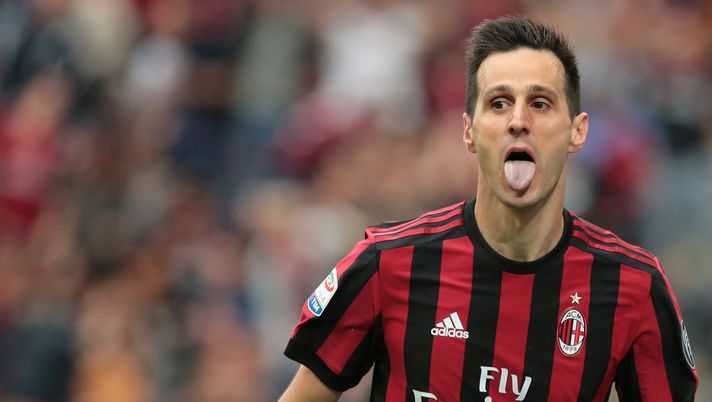 MILAN, ITALY - MAY 20:  Nikola Kalinic of AC Milan celebrates his goal during the serie A match between AC Milan and ACF Fiorentina at Stadio Giuseppe Meazza on May 20, 2018 in Milan, Italy.  (Photo by Emilio Andreoli/Getty Images) 