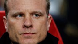 Bergkamp che attacco a de Boer: “Il suo è un calcio senza obiettivo. Bisogna…”