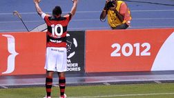 Non solo Juve, Ronaldinho dà spettacolo in Colombia: assist da stropicciarsi gli occhi – VIDEO