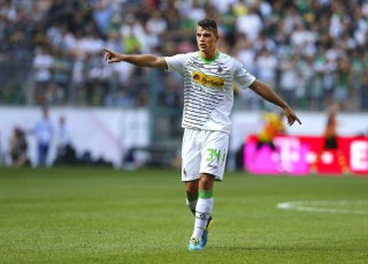Granit Xhaka, centrocampista svizzero del Borussia Moenchengladbach - fonte www.tageswoche.ch Granit Xhaka, centrocampista svizzero del Borussia Moenchengladbach - fonte www.tageswoche.ch