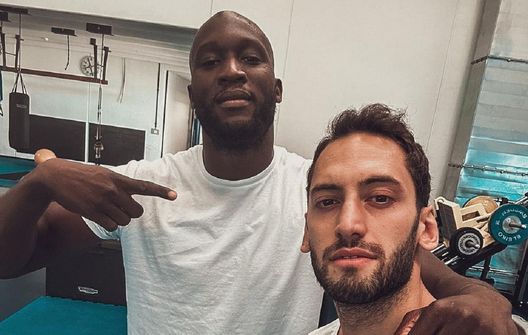 SM – Lukaku, Roma nel mirino. ”Anche Calhanoglu scalpita, Inzaghi spera…”- immagine 2
