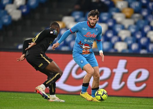 (Photo by SSC NAPOLI/SSC NAPOLI via Getty Images) kvara