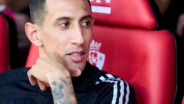 PAMPLONA, SPAIN - JUNE 05: Angel Di Maria of Argentina looks on during the international friendly match between Argentina and Estonia at Estadio El Sadar on June 05, 2022 in Pamplona, Spain. (Photo by Juan Manuel Serrano Arce/Getty Images) Di Maria: “Juve? Rispondo così sul suo interessamento: è il club più grande d’Italia, ora…” - immagine 1