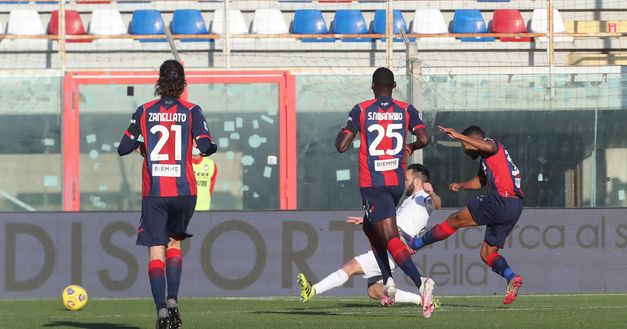 Crotone Spezia Messias, getty Crotone Spezia Messias, getty