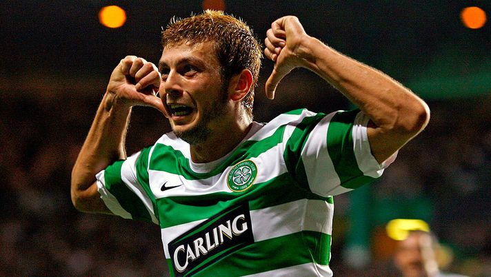 GLASGOW, UNITED KINGDOM - NOVEMBER 28: MassimoDonati of Celtic celebrates after scoring during the UEFA Champions League match between Celtic and Shakhtar Donetsk at Celtic Park November 28, 2007 in Glasgow, Scotland. (Photo by Jeff J Mitchell/Getty Images) GLASGOW, UNITED KINGDOM - NOVEMBER 28: MassimoDonati of Celtic celebrates after scoring during the UEFA Champions League match between Celtic and Shakhtar Donetsk at Celtic Park November 28, 2007 in Glasgow, Scotland. (Photo by Jeff J Mitchell/Getty Images)