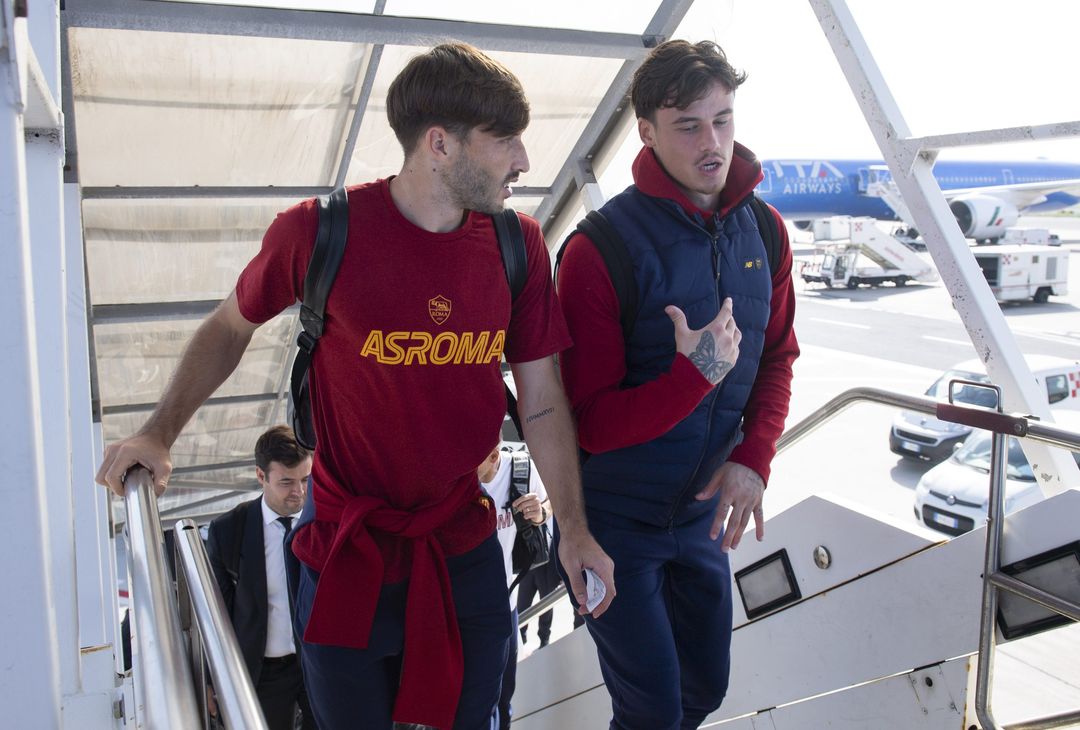 Roma in partenza per la Finlandia: domani la sfida con l’Helsinki – FOTO GALLERY - immagine 10