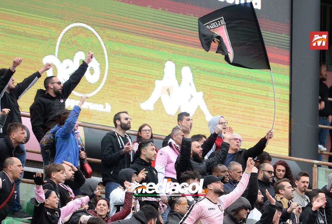 FOTO, i tifosi allo stadio per Palermo – Fidelis Andria 1-1 (Gallery) - immagine 3