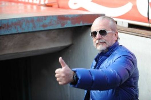 Aurelio De Laurentiis (fonte foto: pianetaazzurro.it) Aurelio De Laurentiis (fonte foto: pianetaazzurro.it)