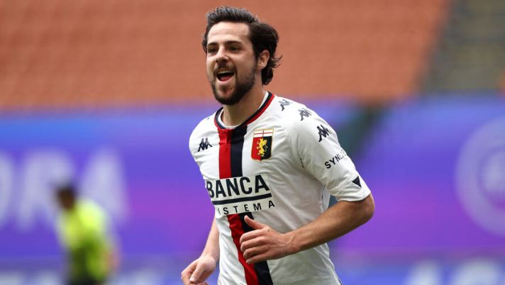 MILAN, ITALY - APRIL 18: Mattia Destro of Genoa celebrates after scoring their team's first goal during the Serie A match between AC Milan and Genoa CFC at Stadio Giuseppe Meazza on April 18, 2021 in Milan, Italy. Sporting stadiums around Italy remain under strict restrictions due to the Coronavirus Pandemic as Government social distancing laws prohibit fans inside venues resulting in games being played behind closed doors. (Photo by Marco Luzzani/Getty Images) Destro, Maksimovic, Fares, Cambiaso, Caicedo: le ultime sulla formazione del Genoa - immagine 1