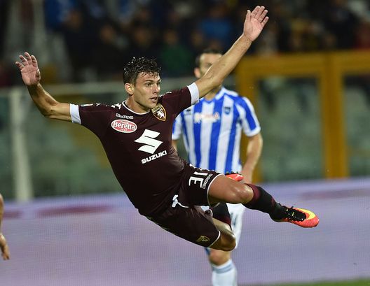 PESCARA, ITALY - SEPTEMBER 21: Lucas Boyè of FC Torino and Michele Fornasier of Pescara Calcio in action during the Serie A match between Pescara Calcio and FC Torino at Adriatico Stadium on September 21, 2016 in Pescara, Italy. (Photo by Giuseppe Bellini/Getty Images) PESCARA, ITALY - SEPTEMBER 21: Lucas Boyè of FC Torino and Michele Fornasier of Pescara Calcio in action during the Serie A match between Pescara Calcio and FC Torino at Adriatico Stadium on September 21, 2016 in Pescara, Italy. (Photo by Giuseppe Bellini/Getty Images)