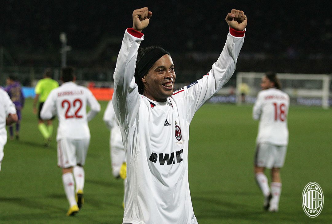 FOTOGALLERY – Il Ronaldinho rossonero - immagine 9