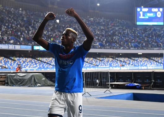 NAPLES, ITALY - SEPTEMBER 26: Vìctor Osimhen of Napoli celebrates after scoring the first goal of Napoli during the Serie A match between SSC Napoli and Cagliari Calcio at Stadio Diego Armando Maradona on September 26, 2021 in Naples, Italy. (Photo by SSC NAPOLI/SSC NAPOLI via Getty Images) NAPLES, ITALY - SEPTEMBER 26: Vìctor Osimhen of Napoli celebrates after scoring the first goal of Napoli during the Serie A match between SSC Napoli and Cagliari Calcio at Stadio Diego Armando Maradona on September 26, 2021 in Naples, Italy. (Photo by SSC NAPOLI/SSC NAPOLI via Getty Images)