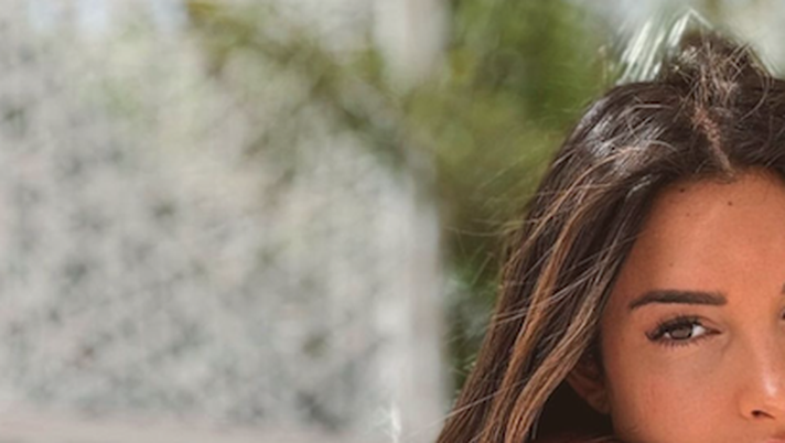 Agustina, scatto sexy in bikini. Il lato B di lady Lautaro scatena il web - immagine 1