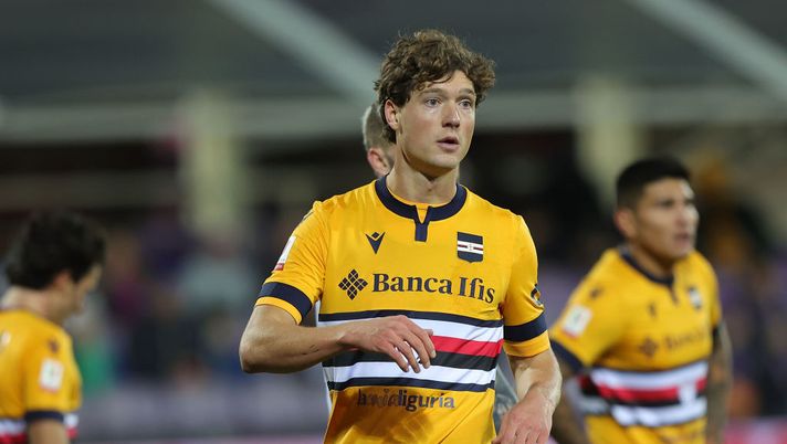 FLORENCE, ITALY - JANUARY 12: Sam Lammers of UC Sampdoria looks on during the Coppa Italia match between ACF Fiorentina and UC Sampdoria at Stadio Artemio Franchi on January 12, 2023 in Florence, Italy. (Photo by Gabriele Maltinti/Getty Images) Samp, da Lammers e Djuricic alla gestione di Sabiri: tutto sulla probabile formazione - immagine 1