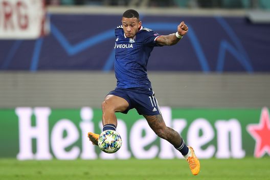 Depay in azione con il Lione Depay in azione con il Lione